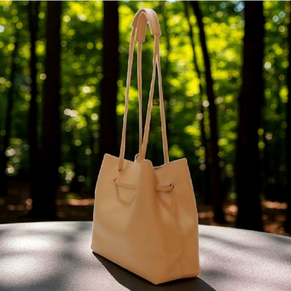 8 other reasons slouchy tote crossbody or shoulder bad